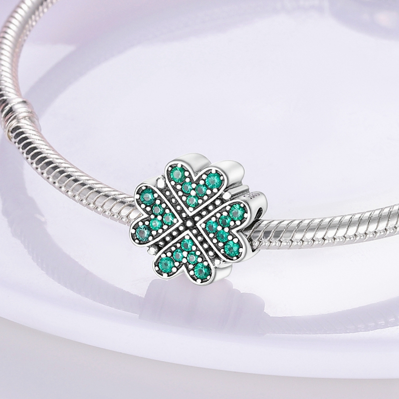 925 Sterling Silver Green Char - Red Clover Flower recension och pris